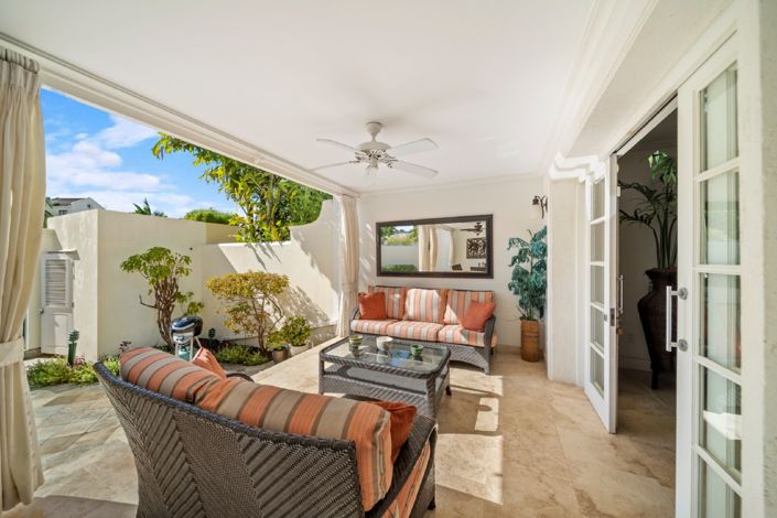 Image No.3-Propriété de 4 chambres à vendre à St James