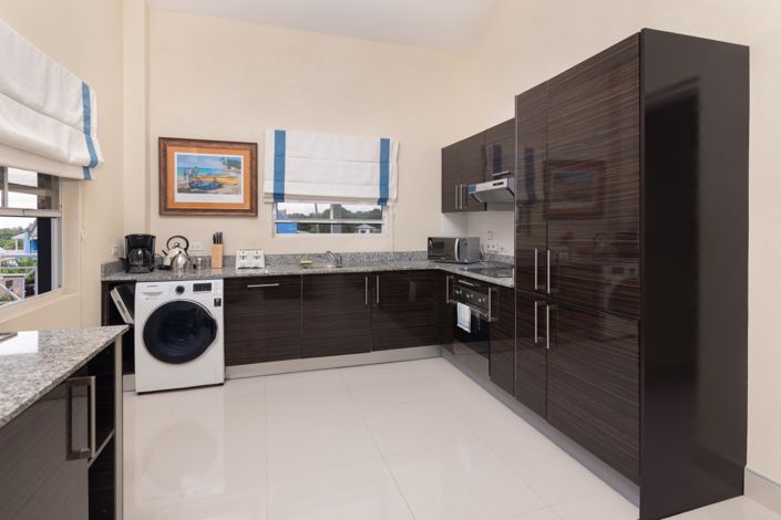 Image No.10-3 Bed Apartment for sale