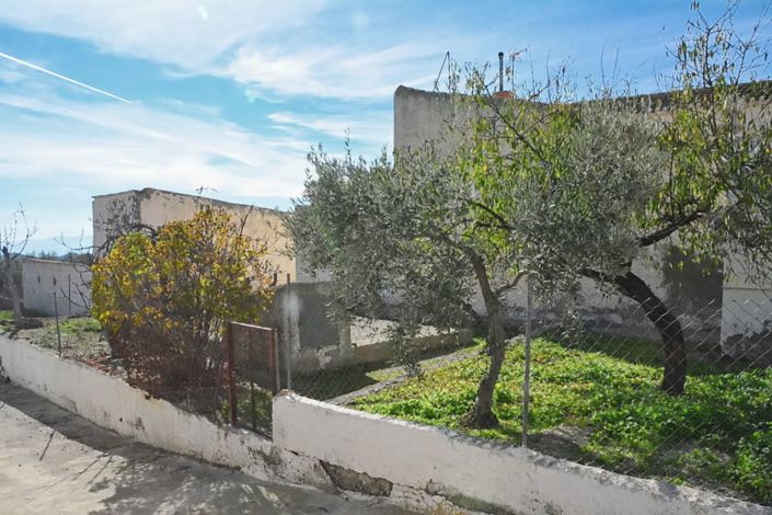 Image No.25-3 Bed Townhouse for sale