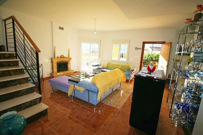 Image No.4-4 Bed Villa for sale