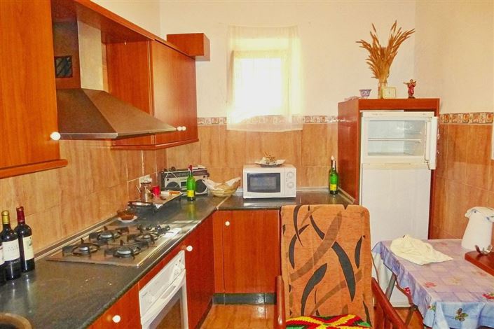 Image No.11-4 Bed Townhouse for sale