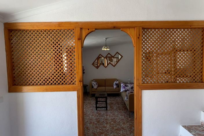 Image No.5-2 Bed Townhouse for sale