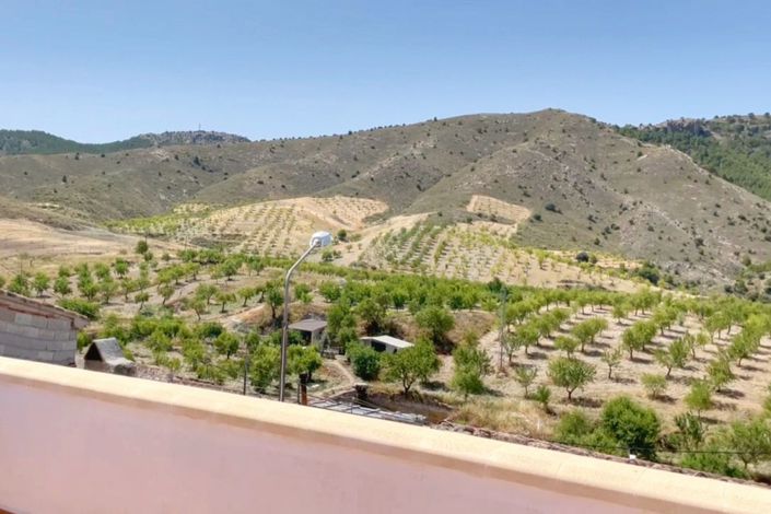 Image No.19-2 Bed Townhouse for sale