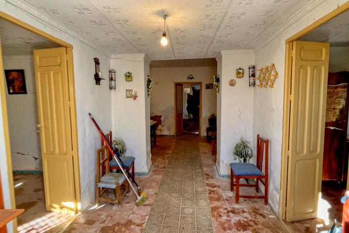 Image No.3-3 Bed Country Property for sale