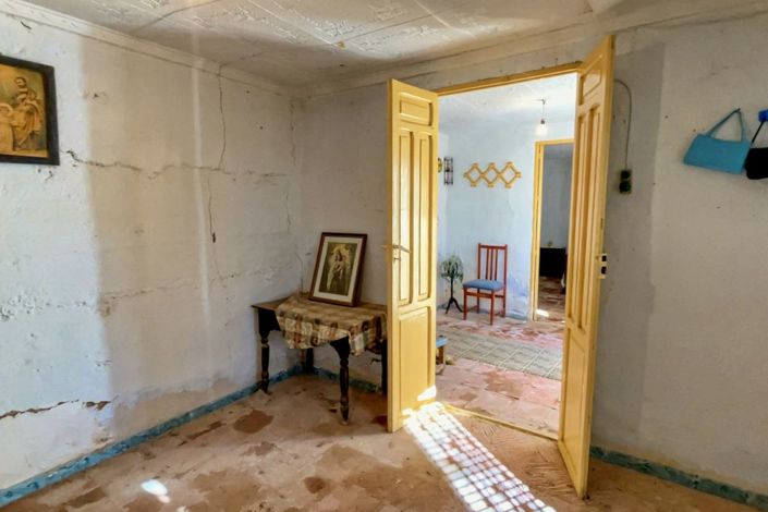 Image No.5-3 Bed Country Property for sale