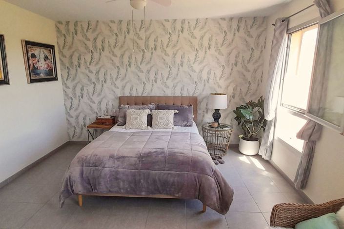 Image No.14-Villa for sale