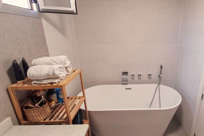 Image No.17-Villa for sale