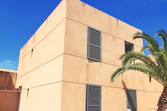 Image No.30-Villa for sale