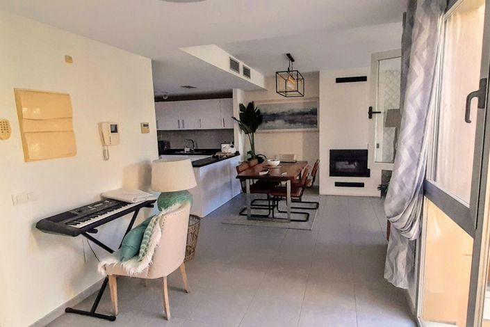 Image No.6-Villa for sale