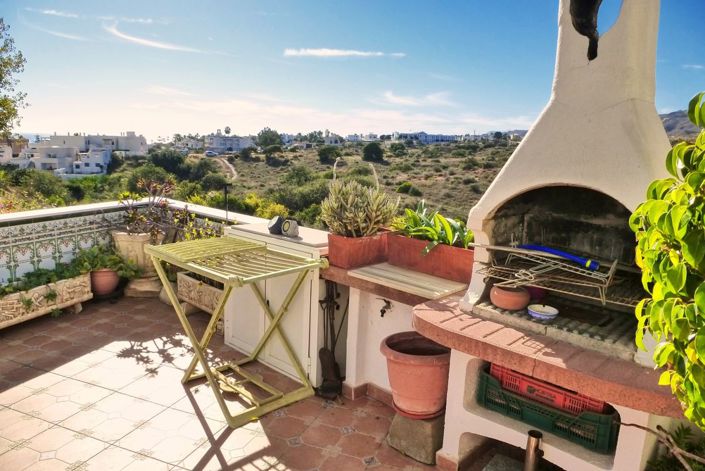 Image No.22-5 Bed Maisonette for sale