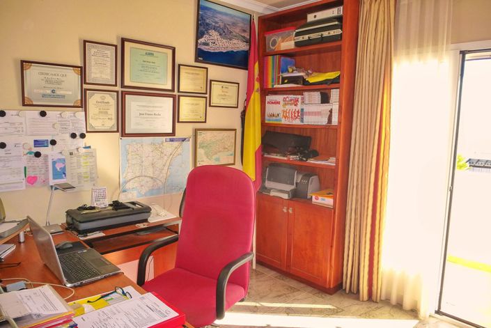 Image No.35-5 Bed Maisonette for sale