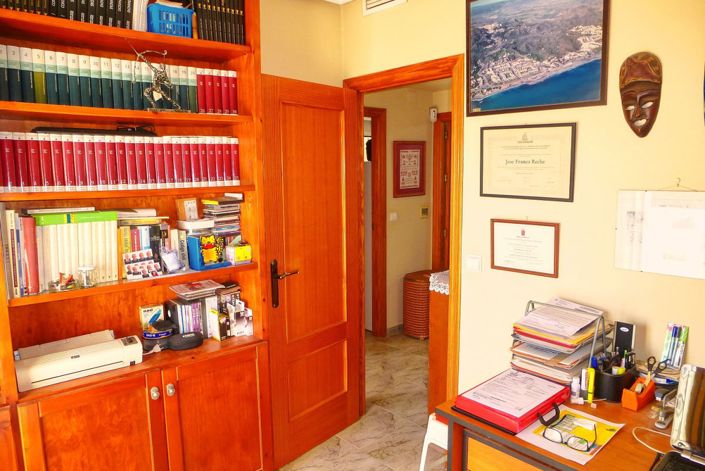 Image No.36-5 Bed Maisonette for sale