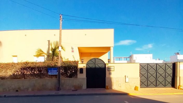 Image No.40-4 Bed Villa for sale