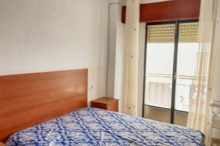 Image No.15-6 Bed Townhouse for sale