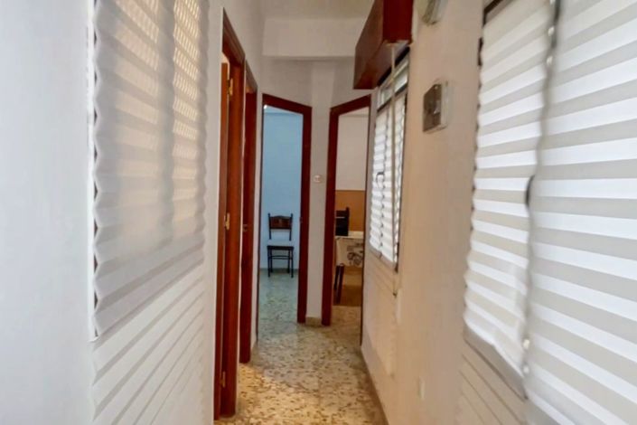 Image No.19-6 Bed Townhouse for sale