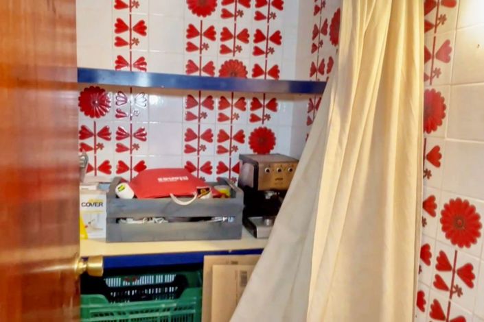 Image No.21-6 Bed Townhouse for sale