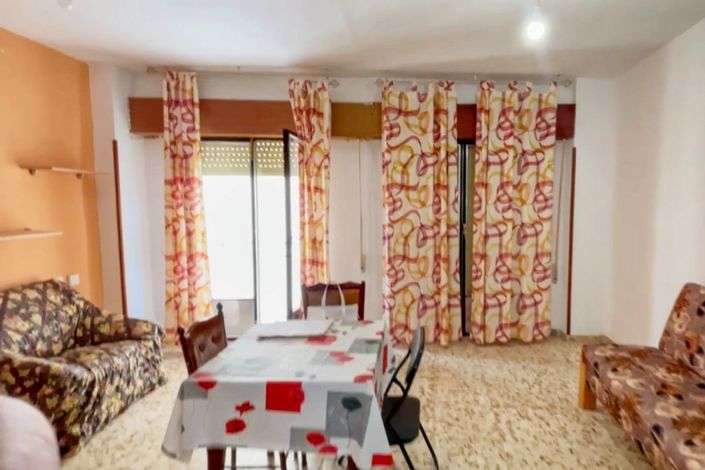 Image No.30-6 Bed Townhouse for sale