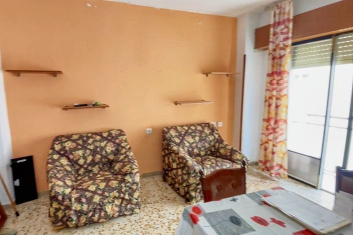 Image No.31-6 Bed Townhouse for sale