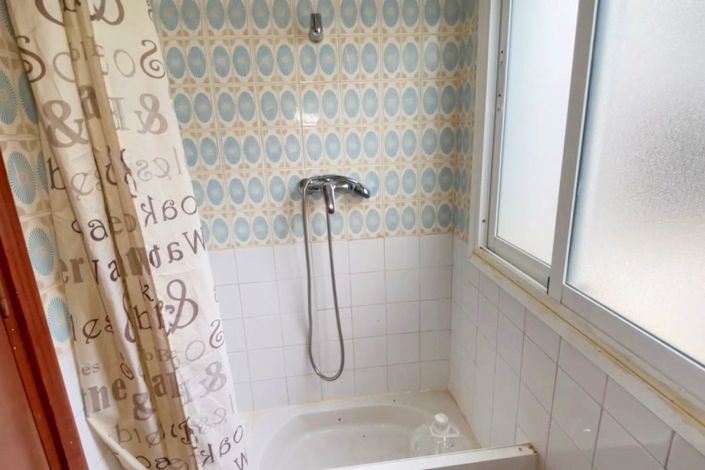 Image No.39-6 Bed Townhouse for sale