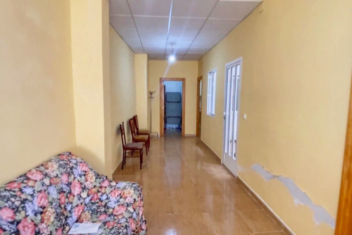 Image No.5-6 Bed Townhouse for sale