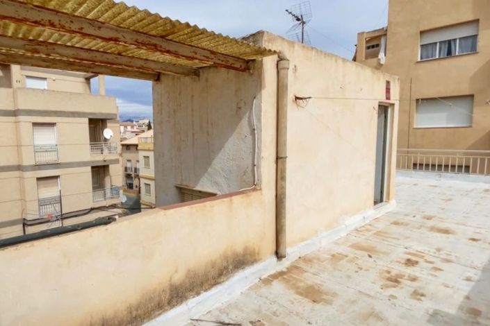 Image No.47-6 Bed Townhouse for sale