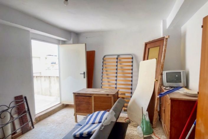 Image No.49-6 Bed Townhouse for sale