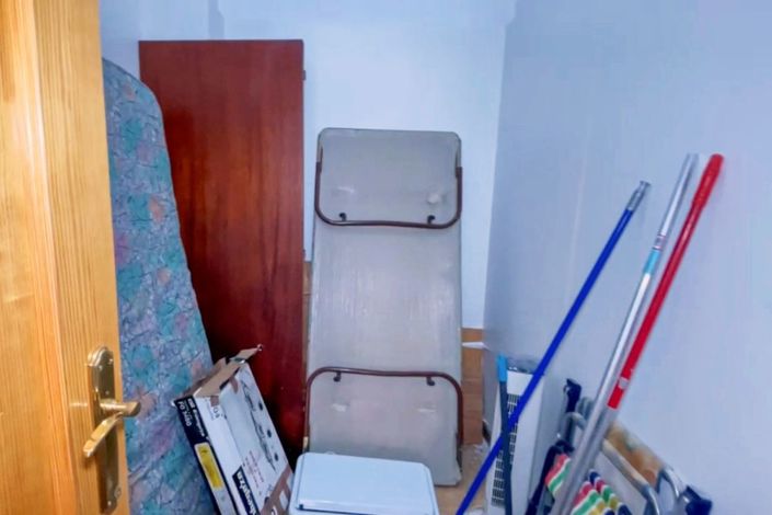 Image No.7-6 Bed Townhouse for sale