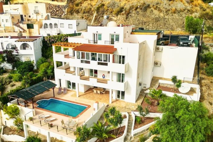 Image No.22-6 Bed Villa for sale