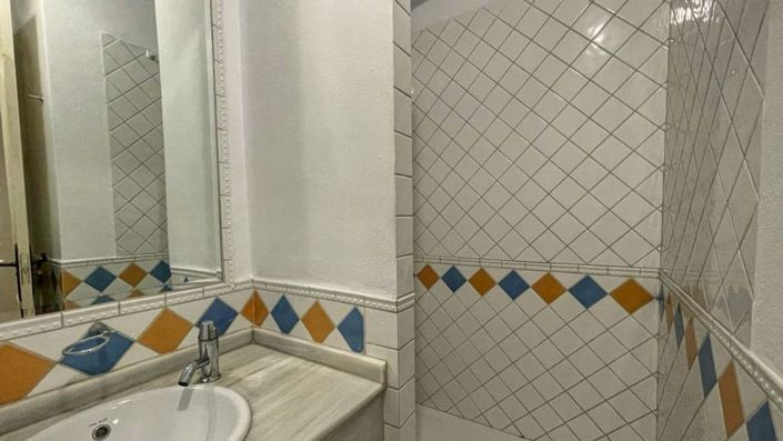 Image No.27-5 Bed Villa for sale