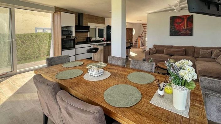 Image No.8-5 Bed Villa for sale