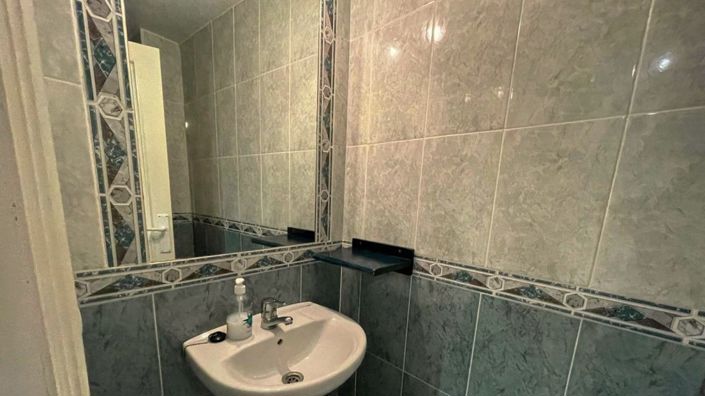 Image No.20-3 Bed Maisonette for sale