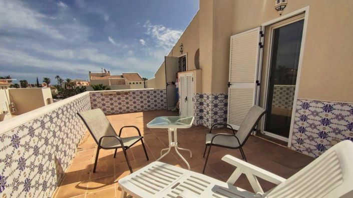 Image No.26-3 Bed Maisonette for sale