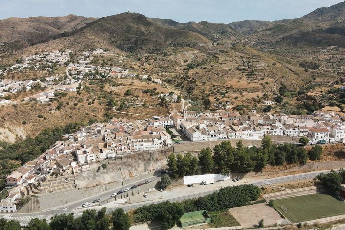 Image No.44-8 Bed Townhouse for sale