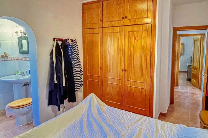 Image No.13-3 Bed Villa for sale