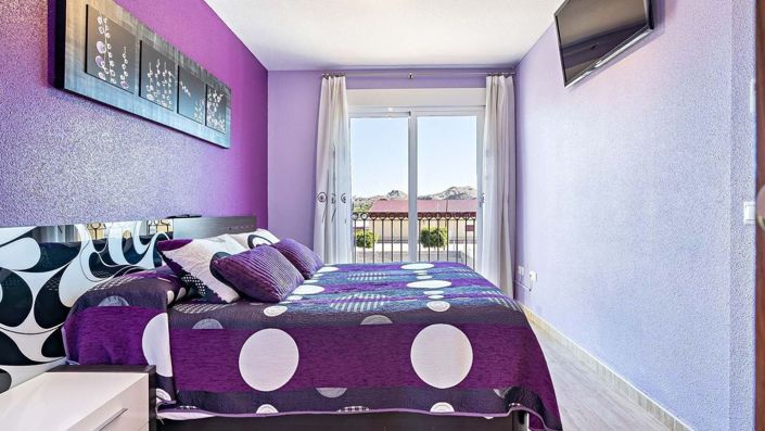 Image No.22-4 Bed Semi-Detached for sale