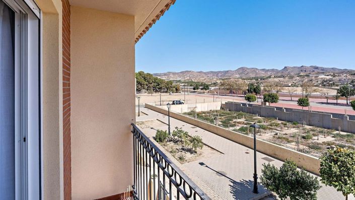 Image No.35-4 Bed Semi-Detached for sale