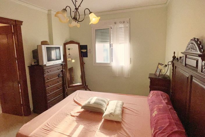 Image No.12-3 Bed Apartment for sale