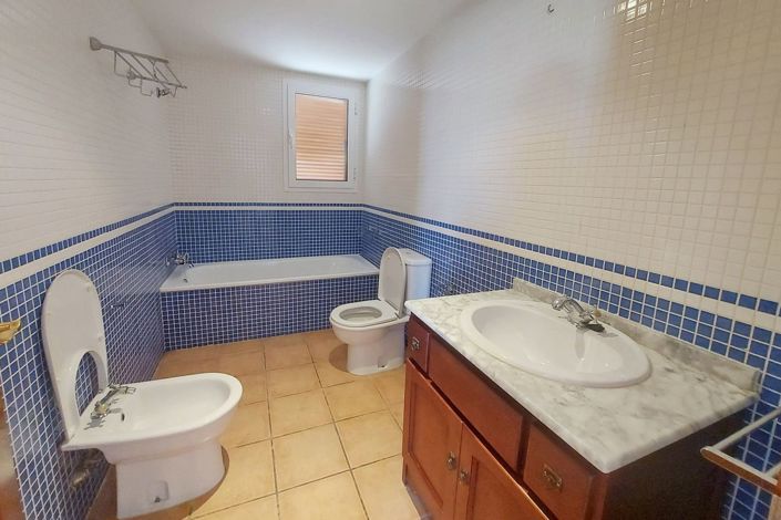 Image No.7-3 Bed Villa for sale