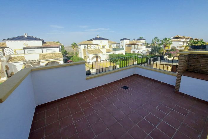 Image No.9-3 Bed Villa for sale