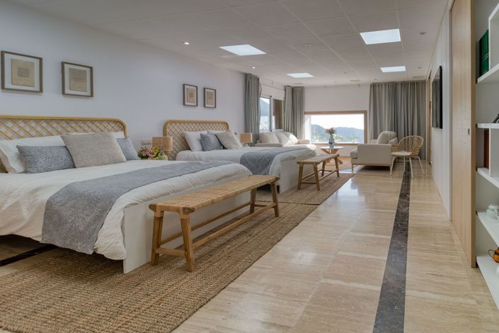 Image No.10-4 Bed Villa for sale