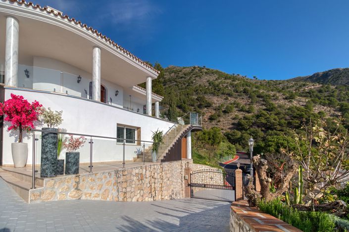 Image No.44-4 Bed Villa for sale