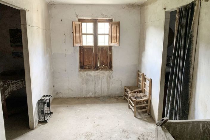 Image No.15-4 Bed Country Property for sale