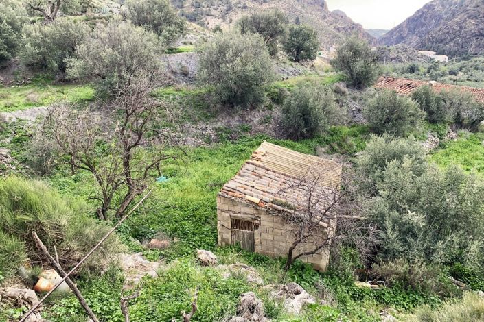 Image No.22-4 Bed Country Property for sale