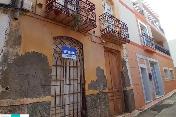 Image No.1-Townhouse for sale