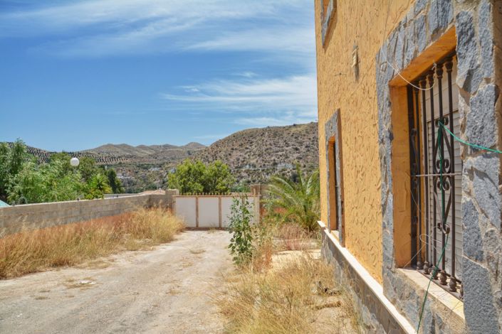 Image No.26-3 Bed Villa for sale