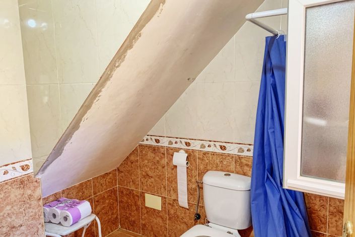 Image No.10-3 Bed Villa for sale