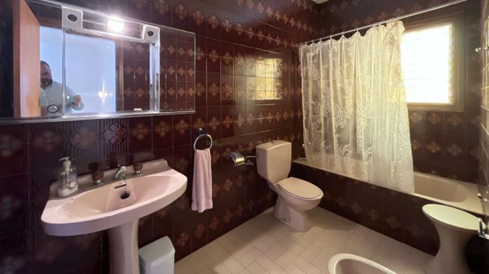 Image No.9-5 Bed Townhouse for sale