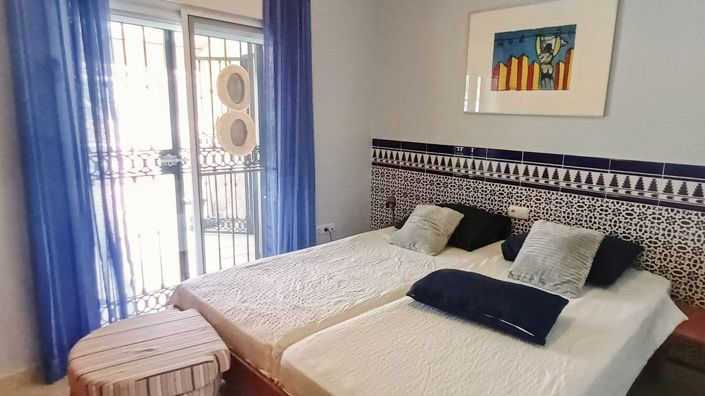 Image No.10-3 Bed Villa for sale