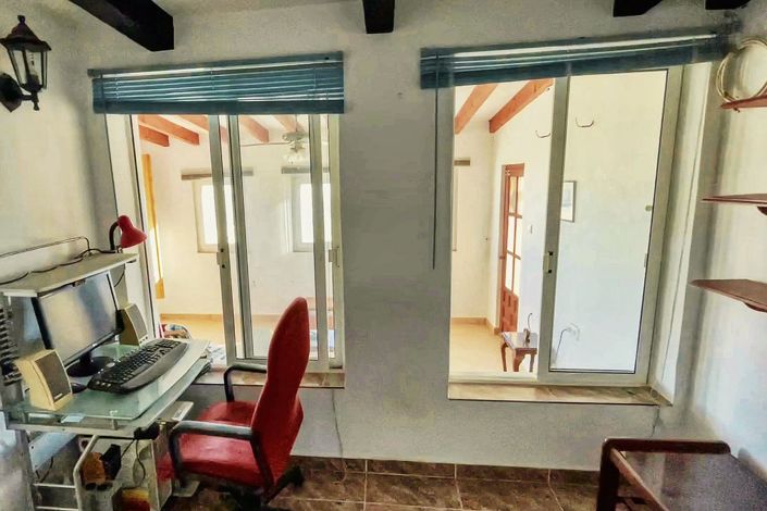 Image No.10-2 Bed Country Property for sale