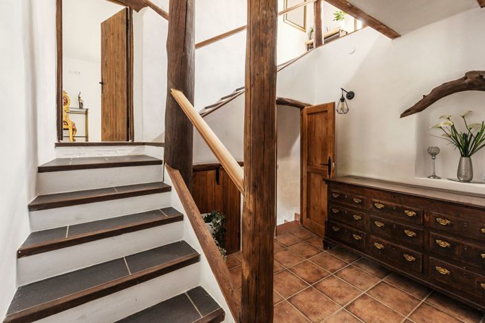 Image No.17-8 Bed Country Property for sale